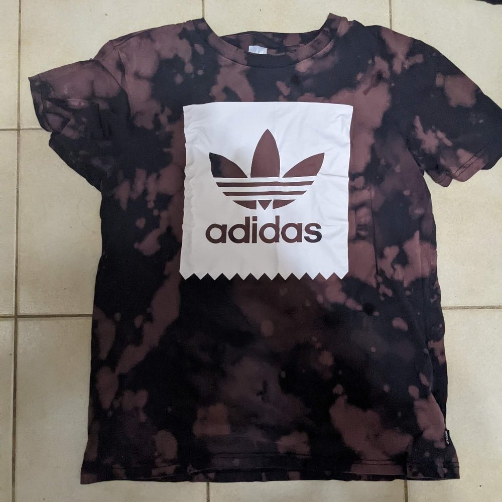 Custom Hand Tie-Dyed Adidas Logo T-Shirt Size Medium